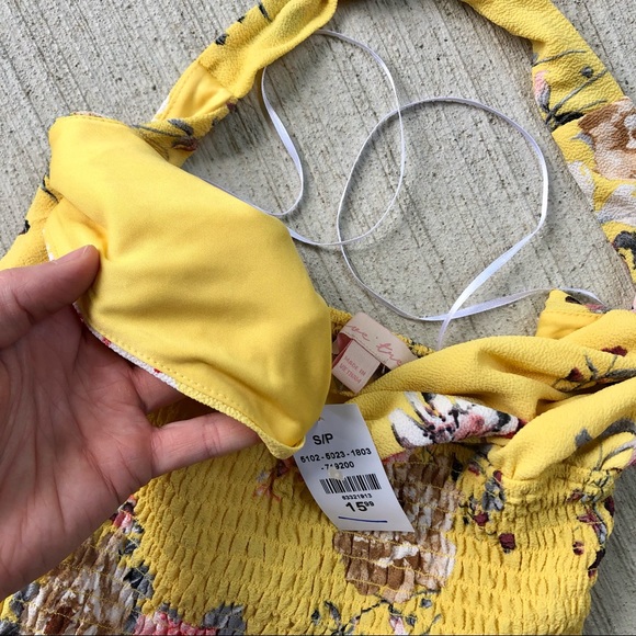 Love Tree small yellow summer top halter tie with lining and floral print - Picture 7 of 16